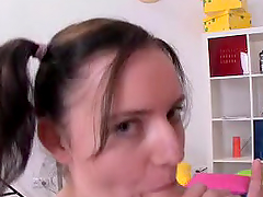 Horny Teen Spreads Legs and Rides a Cock with Her Juicy Ass