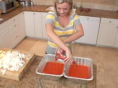 Stunning housewife Bree Olson preparing a nice meal for her family