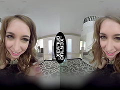 Amateur VR porn video with stunning GF Riley Reid riding a fat dong