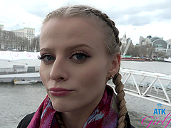 Amateur outdoors POV video of slutty girlfriend Paris White