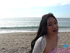 Glasses-clad hottie Jade Kimiko blows in car pov session