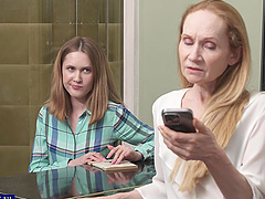 Beautiful woman with long hair Una Fairy gets her pussy licked.