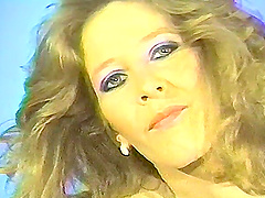 Beautiful solo set with a vintage look and lingerie and toy play.