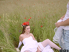 Two beautiful babes, Pavlos and Sakura Hell, have a great fun in the open air