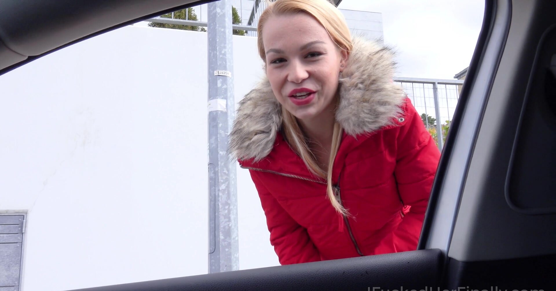 Blonde beauty Rebecca gets her shaved pussy railed