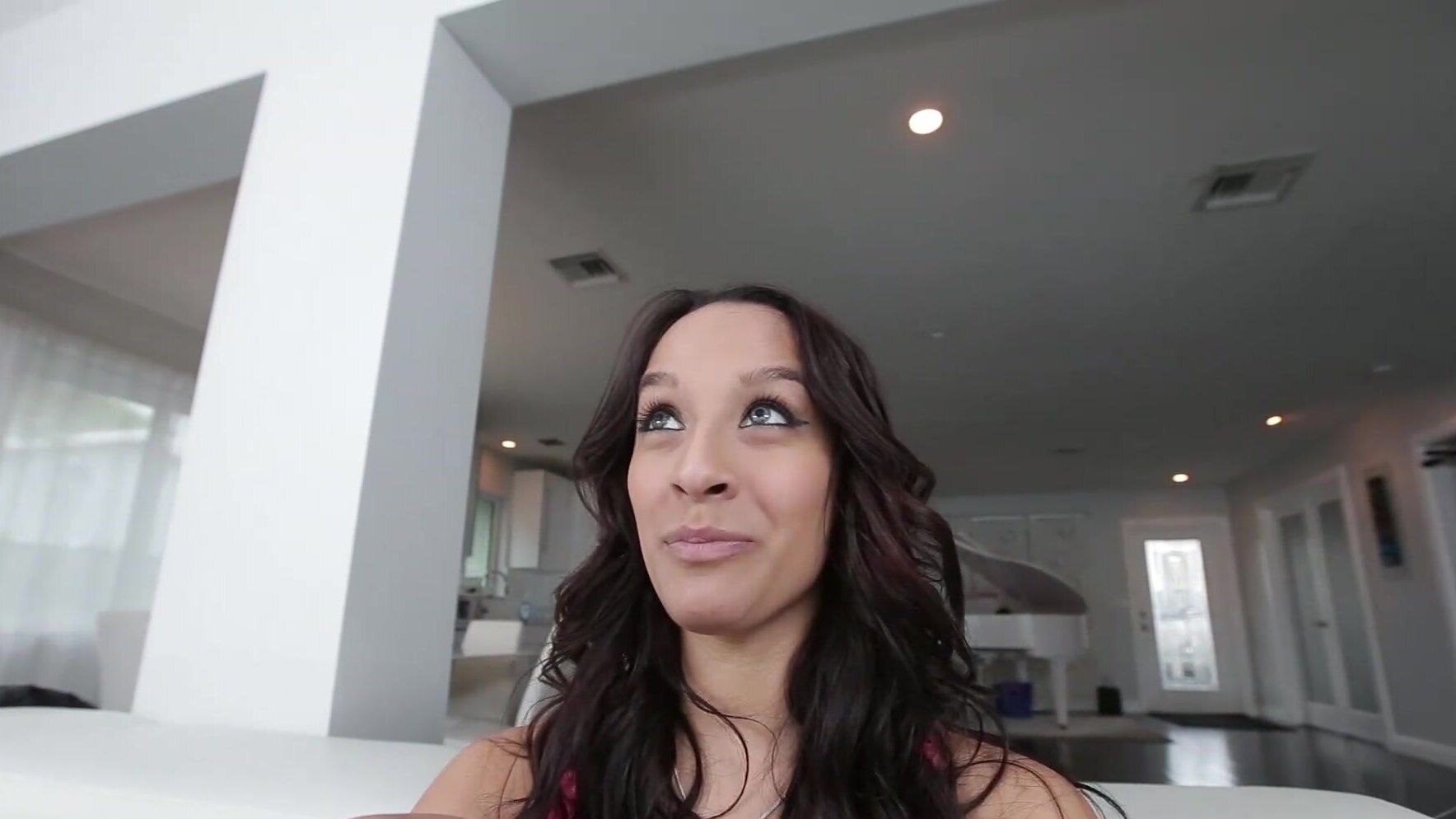 Tyler Steele and sultry Nicki Ortiz deliver a sloppy wet BJ session