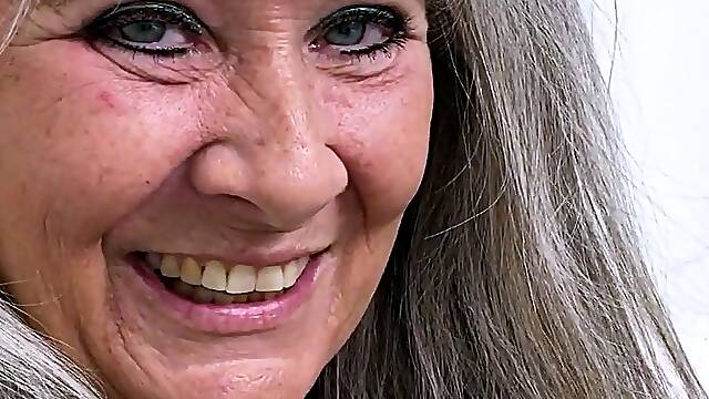 Mature anal vids