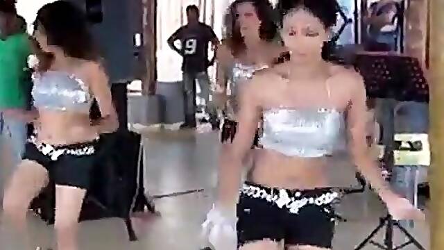 Sri Lankan Asian Babes Sexy Display