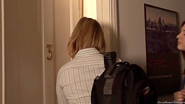 Lesbian Hitchhiker 3 01