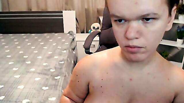 Hot brunette from squirt masturbating on webcam