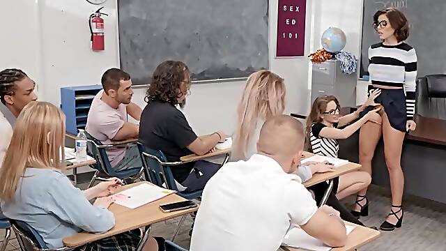 Dirty dirty fuckfest with two freaky college students