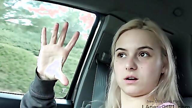 Teen Bunny in pink gets fucked and rims at audition