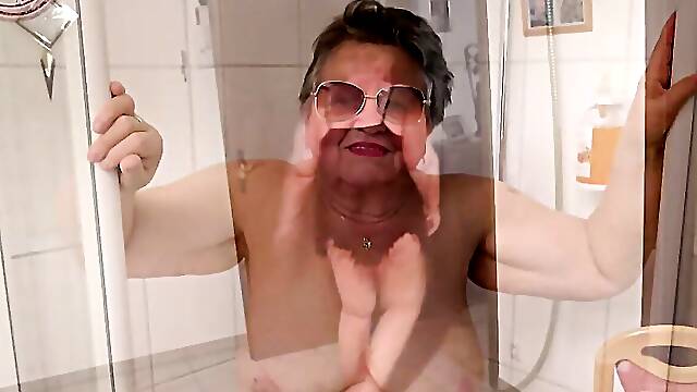 OMAGEIL Amateur grandma compilation of best granny pictures