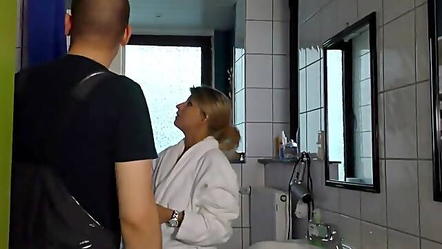 Repairman 