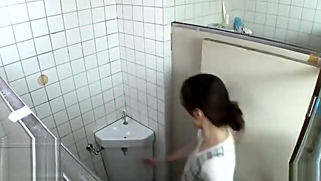Reiko Sawamura toilet fuck