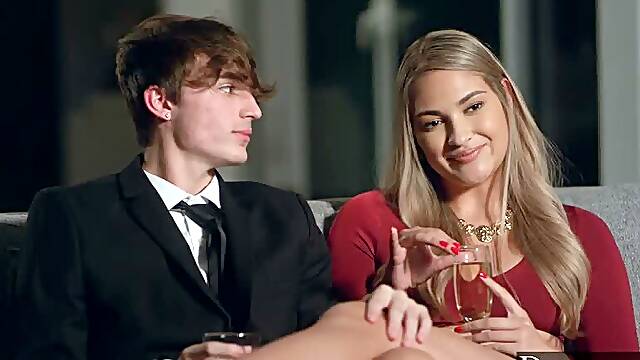 Deeper. Gorgeous Gold Digger Is Seduced By Boyfriends Dad - Gizelle Blanco