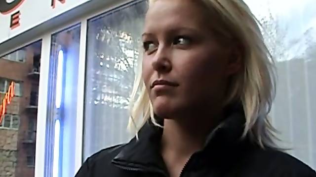 Gorgeous Sophie Moon Is In the solarium