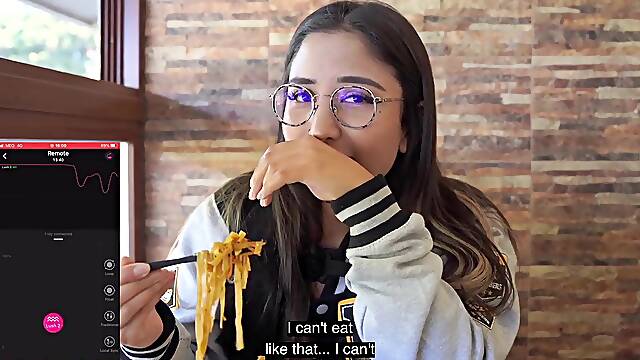 I HAD AN CLIMAX IN A PUBLIC RESTAURANT WITH MY LUSH SEX TOY