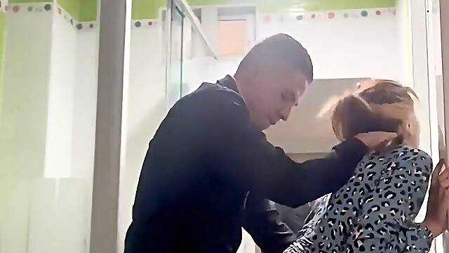 MI NOVIO NO SABE QUE ME HE FOLLADO A SU AMIGO MÁS DE UNA VEZ MUCHAS VECES ESTABA EN EL MISMO LUGAR