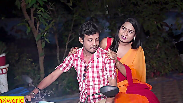Sex beim One-Night-Stand mit nur einer Freundin. Desi-Bhabhi-Sex