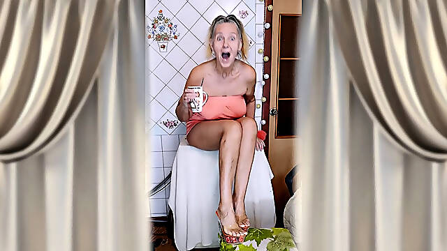 Hot housewife Lukerya in the kitchen