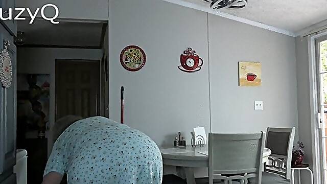 Grannys Long Hanging Tits