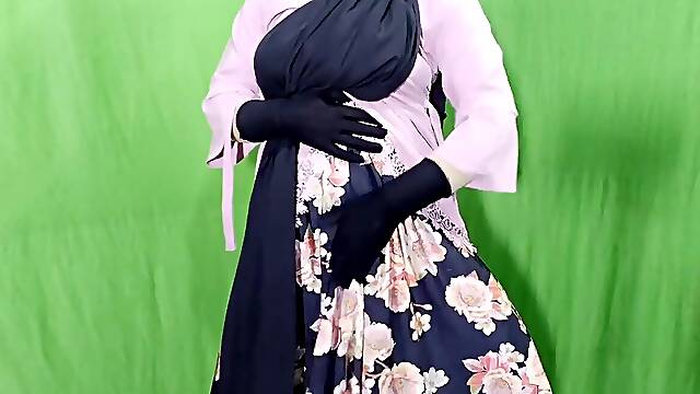 Super sexy seductive house proprietor plowed firm by her servant