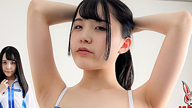 She Shows Them off Without Holding Back - Miina Konno Gives You Her Armpits in Close-up
